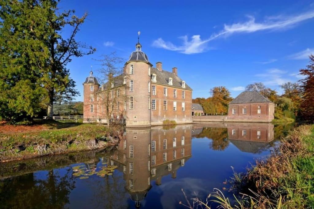 Sfeervol Chalet Midden In De Natuur Halle Buitenkant foto